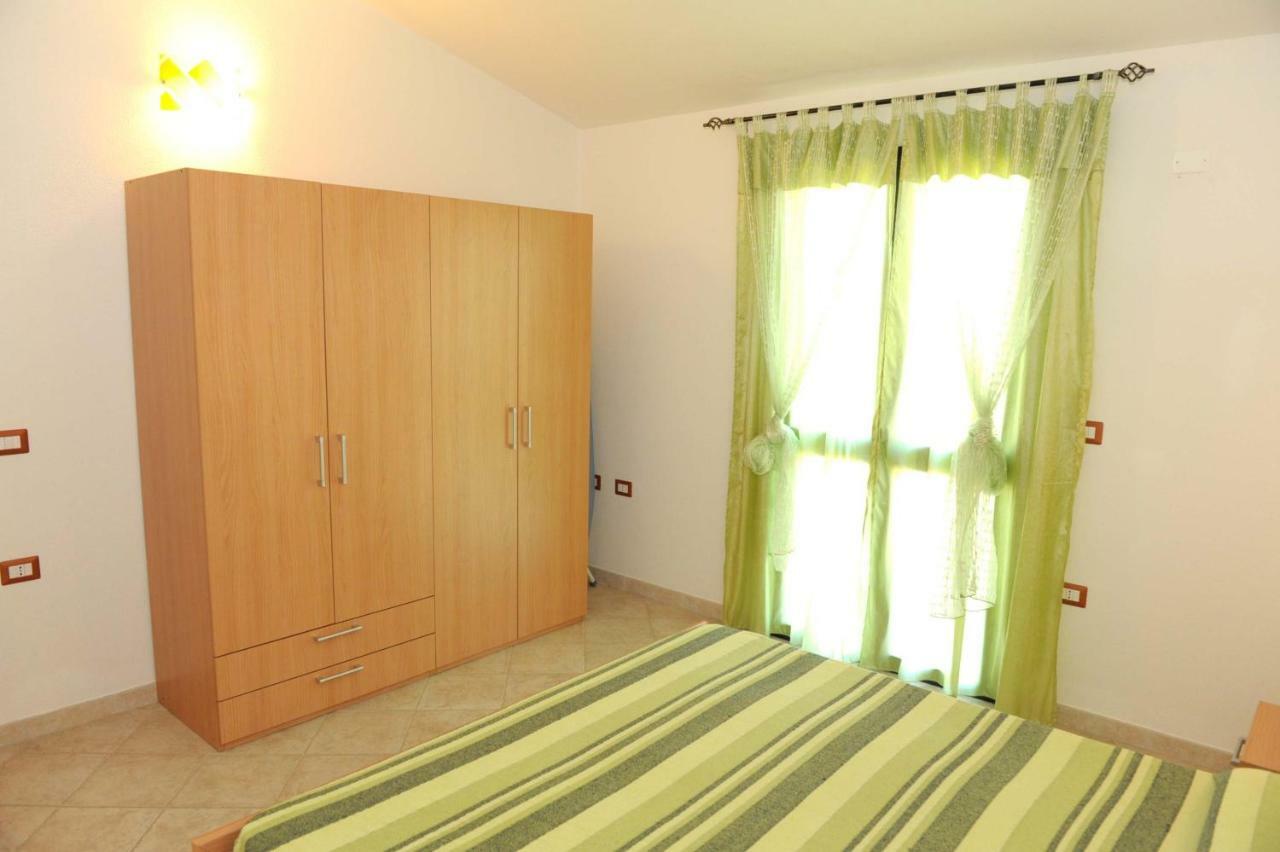 Via Costantino Appartement Budoni Buitenkant foto