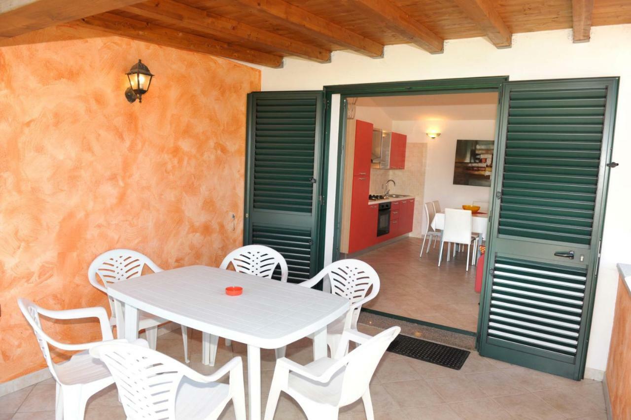 Via Costantino Appartement Budoni Buitenkant foto